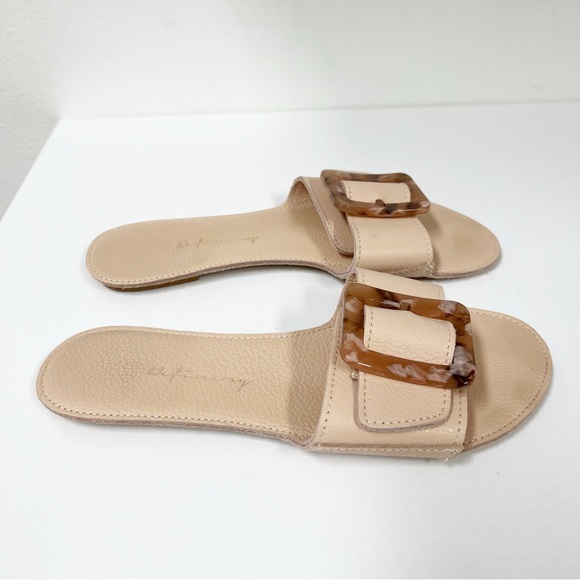 Definery Loop Blush Flat Slide Sandals Tortoise Buckle 37 7 - Picture 4 of 7